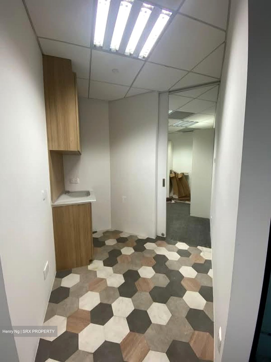 Republic Plaza (D1), Office #566904141